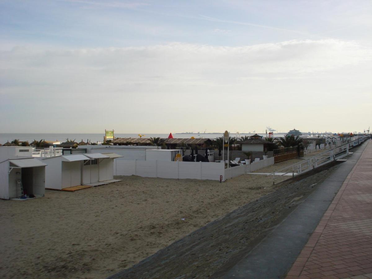 "Chez Ba'Nus" Bed & Breakfast Blankenberge Eksteriør bilde
